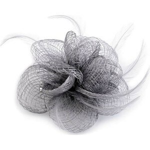 Brož / ozdoba do vlasů květ s peřím Varianta: 3 šedá nejsvětlejší, Balení: 1 ks